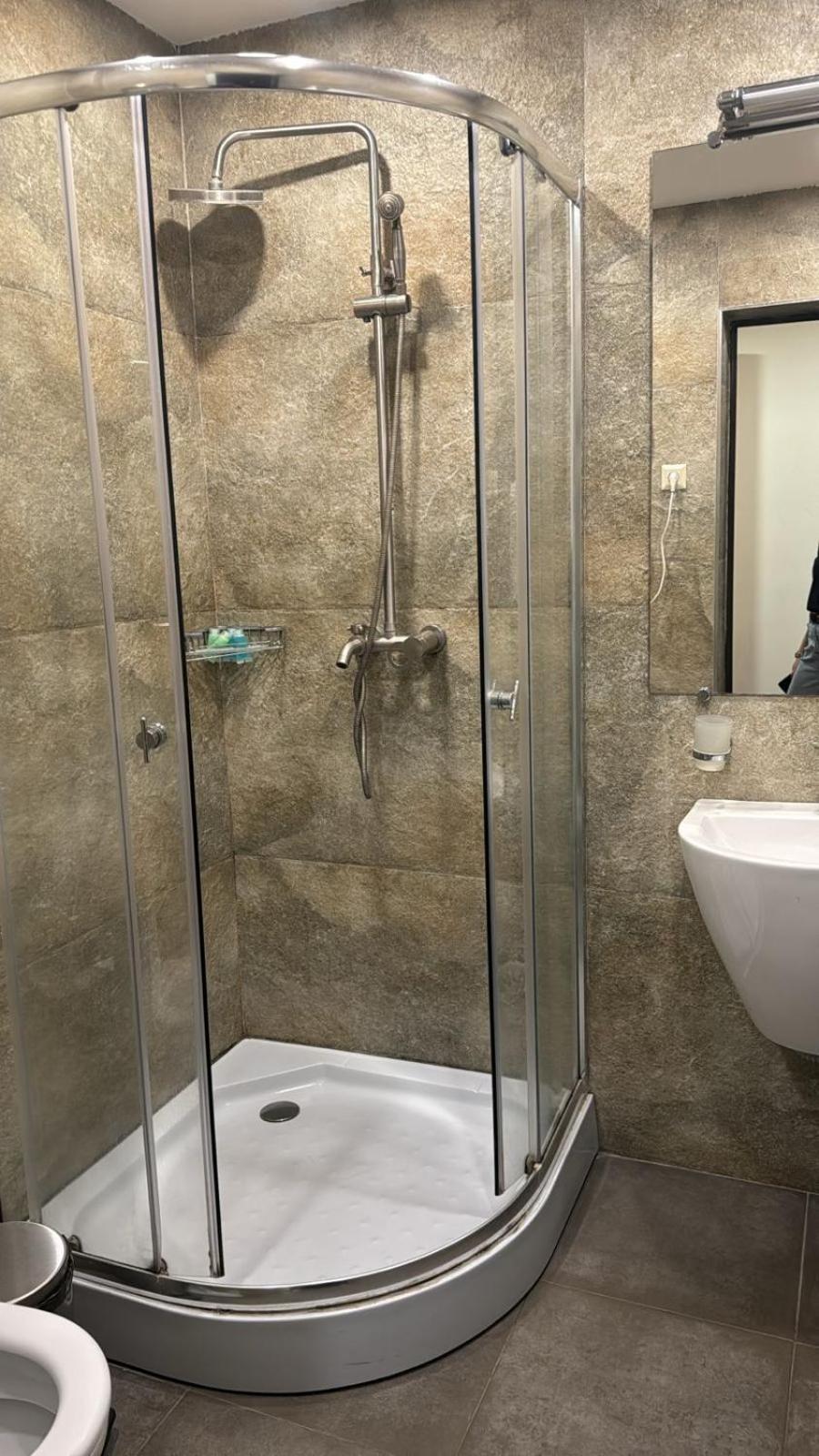 Boutique Living Hotel 耶烈万 外观 照片